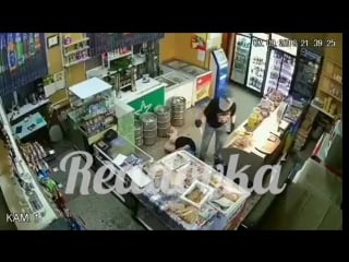 video он мне всю грудь разрезал в молодые дырка налетчик серьезно порезал двух женщин в магазине sex