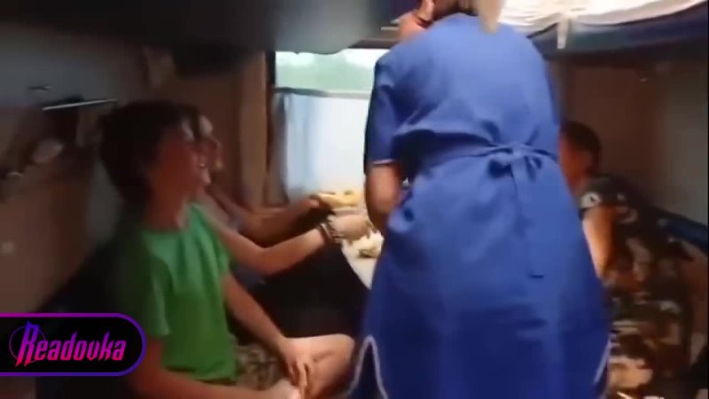 video проводница поезда анапа воркута раздала непослушным молодые подзатыльники sex
