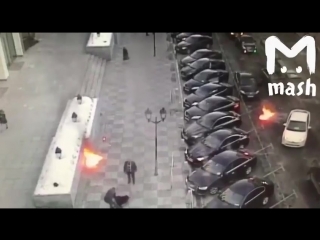 video мужчина пытался поджечь совет федерации в москве но чуть не сжёг сам себя sex
