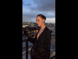 video подготоа фиби к ужину организованному журналом w и модным домом louis vuitton в честь вручения премии оскар sex