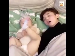 video какая же она прикольная нашла чем закрыть дырку sex