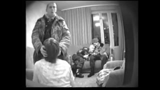 video солдаты ебут в рот по очереди телку и кончают ей в рот sex