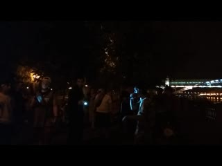 video москва 479 вечером в парке на нескучном саду парк нескучный сад культуры и отдыха пкио летом ночью sex