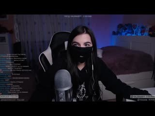video tenderlybae моменты решилась снять маску подарили цветы тендерлибае лицо tenderlybae sex