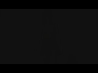 video идеальная красотка оголилась во время танца sex