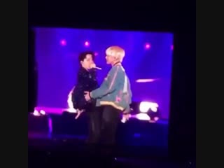 video they went from bumping their backs to bumping their dicks i cant deal with them sex
