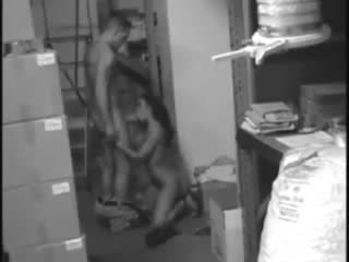 video секс на складе с камеры видеонаблюдения sex