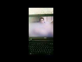 video мамка спалила зумера за просмотром порнухи sex
