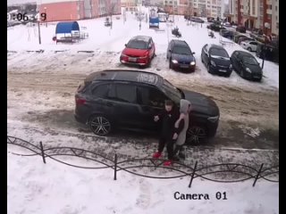 video попросил девушку прохрустеть ему спину получилось не очень sex