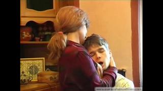 video русская мама сына соблазнила milf mom инцест мать и сын мама incest маму sex