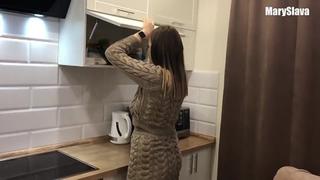 video русская соседка maryslava выручила не только сахаром но и поебаться завернула sex