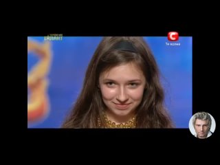 video школьница опозорилась на сцене sex