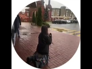 video полиция задержала невменяемую проститутку блогершу в брянске за то что она сожгла свой паспорт в новый год sex