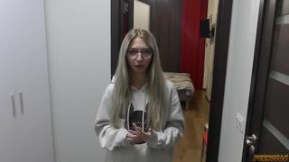 video русская соседка девственница сосет и дает в попку домашнее порно sex