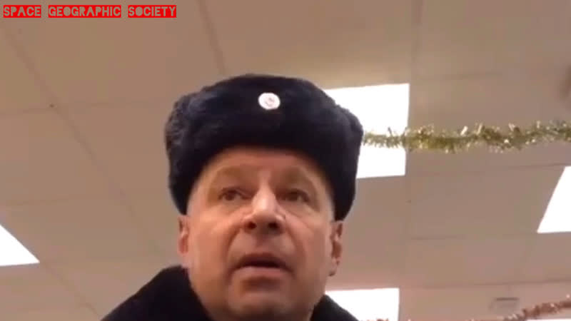video блогер частный охранник и эцилопп в продмаге пятёрочка москва 2020 год sex