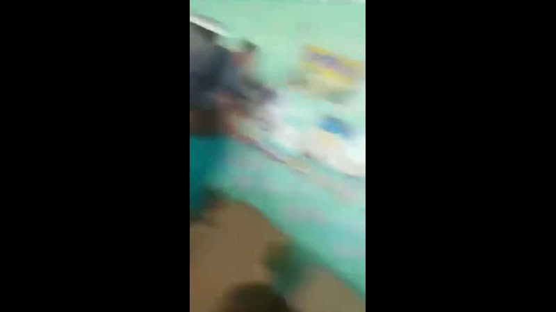 video львов украинцы напали на учителя в школе за разговоры на русском языке sex