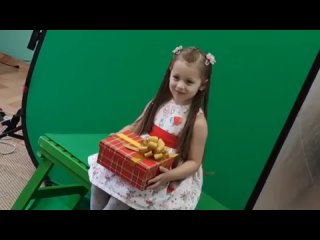 video видео от фототеатр новая реальность фотосессии детей sex