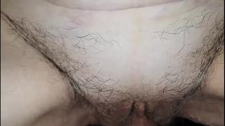 video порно сын трахнул волосатую киску мамочки первый раз sex