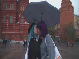 video саша кэт сосется с телкой лезби поцелуй sex