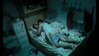 video лежать жена разрешила мужу молодые их дочку отец кончил дочке в пизду инцест ебет спящую дочь sex