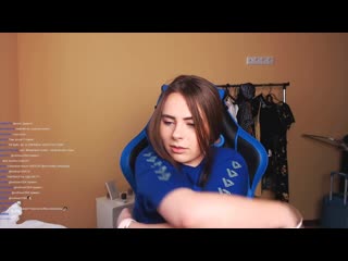 video михалина решила закончить карьеру и показать сиськи sex