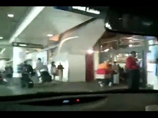 video хорошенькой тёлочке в машине возле аэропорта вдруг конкретно так приспичило hd sex