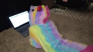 video брат выебал младшую сестру пока родителей не было дома sex