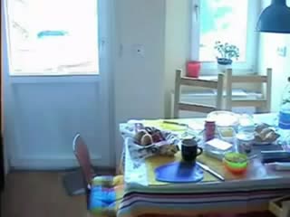 video за супружеской изменой молодой жены онлайн подглядывает муж через скрытую камеру mp4 sex