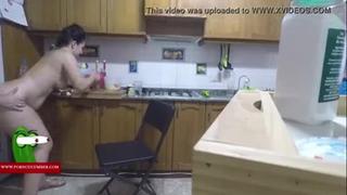 video سوپر خانگی زن و شوهر بی غیرت 3kaaf sex
