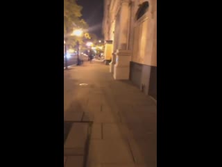 video экстремисты из организации blm напали на чернокожих фанатов трампа с ножами одного ранили в горло sex