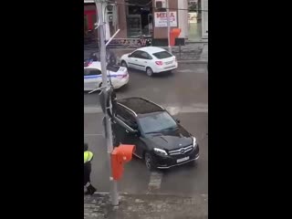 video стрельба в центре грозного все произошло на перекрестке у улицы мира sex