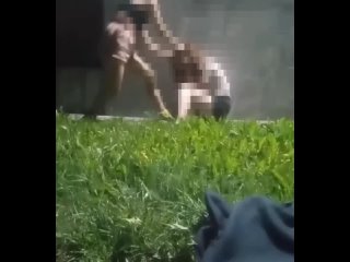 video в перми школьница зверски избила сверстницу за то что та замутила с её бывшим делом занялась полиция sex