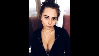 video михалина трясёт голой грудью засветы на стриме голые знаменитости блогерши стримерши без одежды приватный слив sex