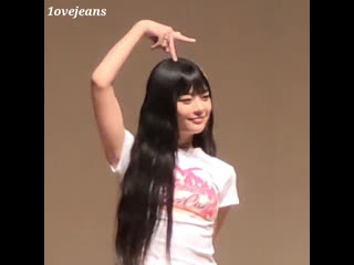 video hanni newjeans donig cherry pose sex
