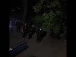 video толпа озверевших скотов избивает парня и девушку и издевательски спрашивает хотели перемен sex