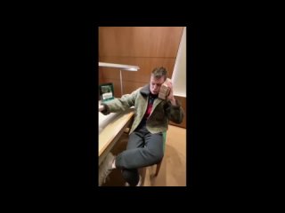 video mellstroy звонит своей бывшей учительнице с магазина rolex mellstroy девушки со стримов sex