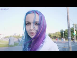 video девушка попросилась в машину чтобы ее подвезли sex