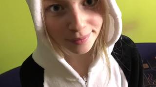 video трахнул свою сводную сестру в пижаме милашка школьница сосет взяла в рот малышка милашка отсос слив милашка молодые sex
