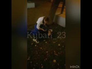 video в геленджике пьяная леди чуть не отбила почки своему собутыльнику драку алкашей сняли очевидцы на улице в sex