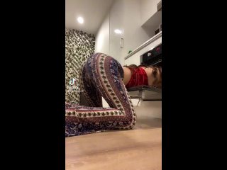video сводная мать застряла в в духое 18 hd взрослый тик ток sex