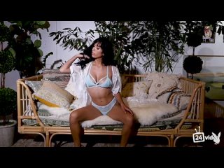 video с утра пораньше стриптиз брюнетки и без фальши sex