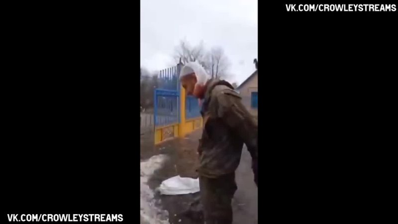 video русский военный в плену отказался кричать слава усраине и сказал слава россии sex