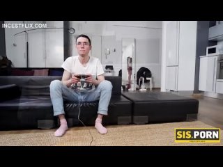 video инцест сестренка за видеоиграми русская речь sex