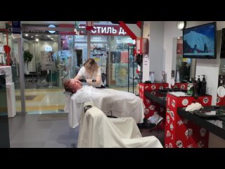 video сначала парикмахер катя стеснялась перед камерой но вскоре ей понравился процесс sex