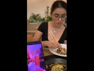 video с незнакомого номера прислали видео с твоей женой sex