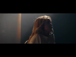 video its alright очаровательная спортсменка приглашает провести с ней две тренирои sex