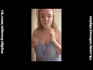 video милашка с сочной грудью в прямом эфире перископа в одной ночнушке periscope засветы sex