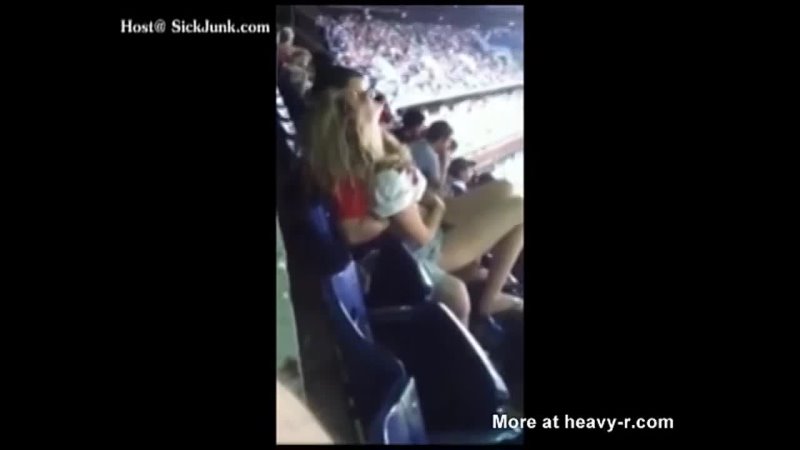 video лезет в трусы фанатке на матче измена шкура вписке дрочит русская минет инцест сосёт бухая зрелая sex