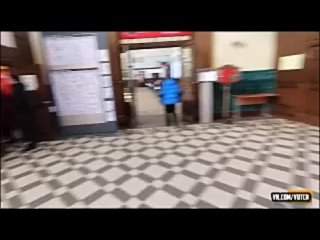 video брат встретил сестру потом в душе подглядывал как она моится потом он трахался сней sex