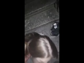 video студентка сосет хуй в туалете лучшему другу на телефон грязные разговоры жесткий секс sex